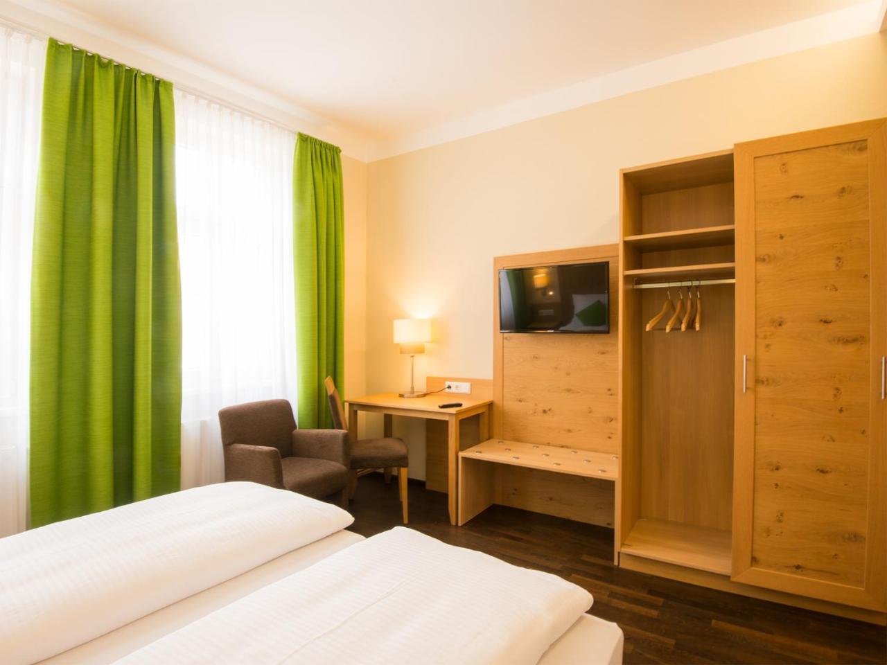 Hotel Brauereigasthof Amberger Kosching 외부 사진